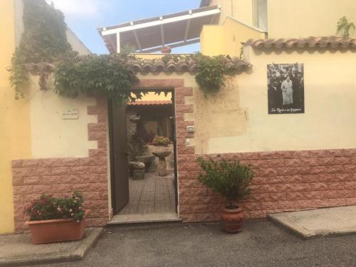 Sa Rosa e su Trapperi