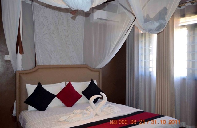 Saffron Beach Bistro & Cottages - Executive Room 4