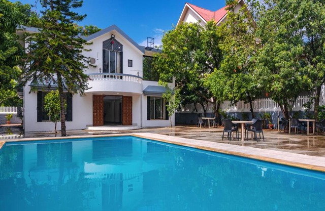 SaffronStays Anugraha, Lonavala - pet-friendly pool villa near Wet N Joy water park