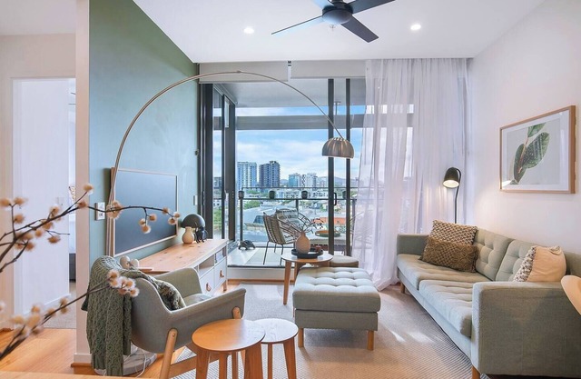 Sage Bloom Elegant Newstead Stay with Shared Pool