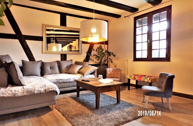 "SAINT LUSTER" luxury appt, 4 rooms, center