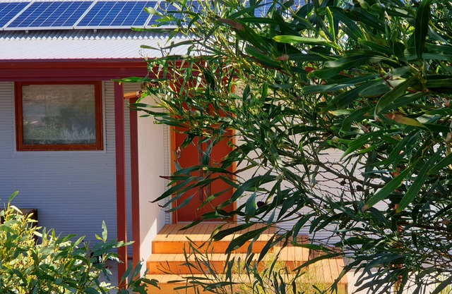 Samphire: Coorong Accommodation - Pet and family friendly