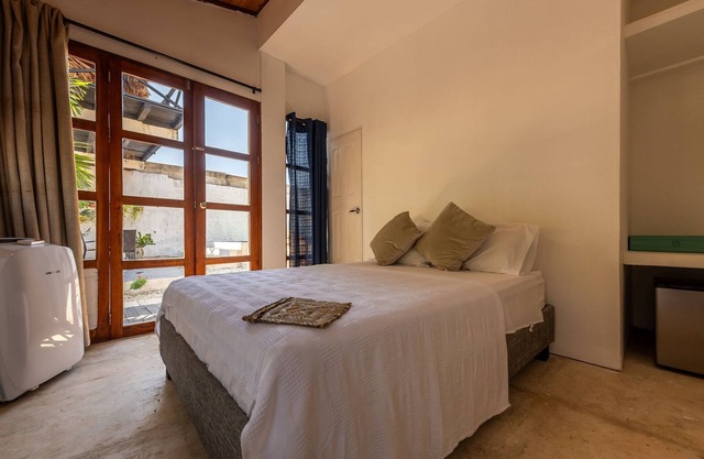 Samsara Room /Pool/Wifi/Near Ocean