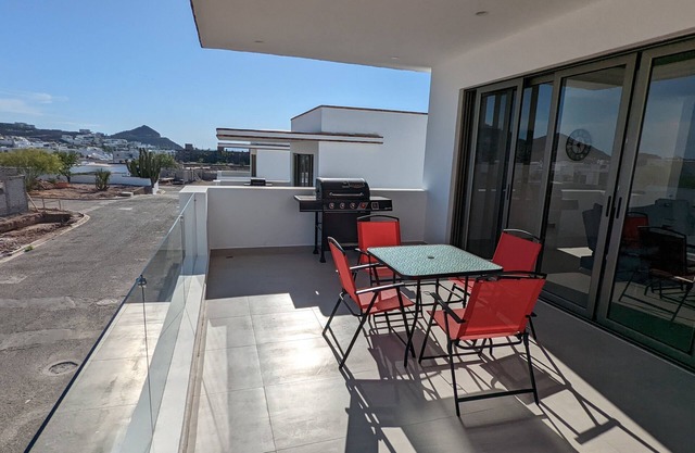 San Carlos Sunrise House
