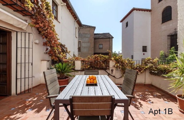San José apt 1B con Terraza - Edificio Protegido en el Albaicin, muy Céntrico