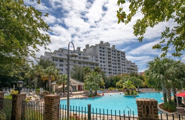 SanDestin Condo Baytowne Wharf with a View