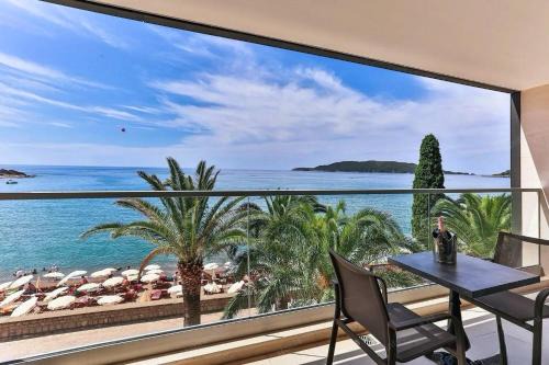 Sandy Bay Suites