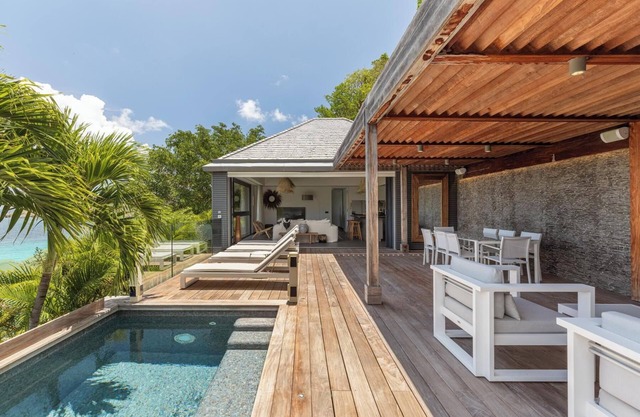 Santa Alicia (1/3 Rooms)