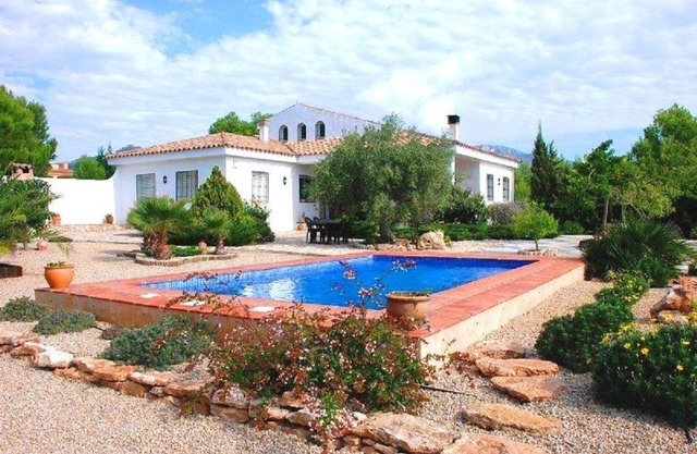 SAONA VILLAS (VN SILKA): villa 6 people, private pool, wifi