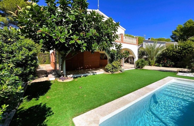 SAONA VILLAS (VN JANA): villa for 10 people, private pool, wifi, air co