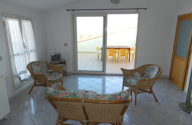 Sardinia - Budoni: apartment in villa