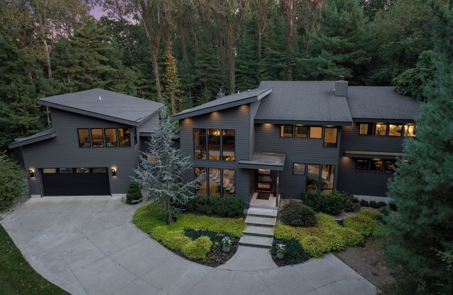 Saugatuck Modern Retreat w/ HotTub & Walk to Beach