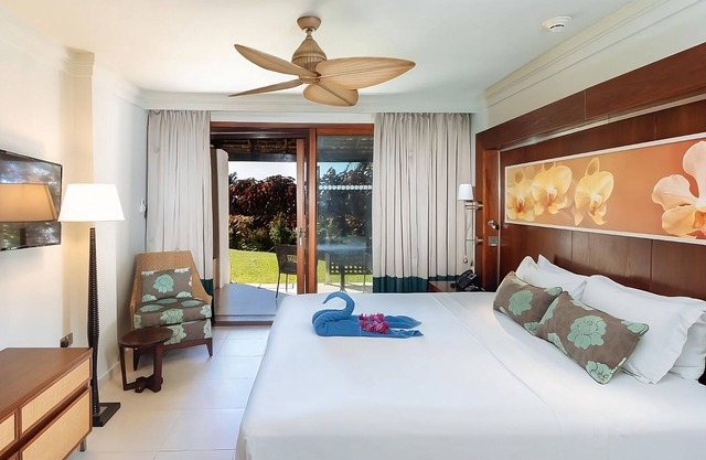 Scenic Garden View Room w/Balcony Perfect for Morning Breakfast | Free Parking