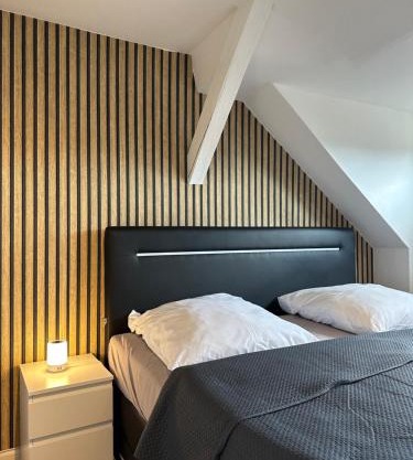 Schönes City-Apartment mit 2 Schlafzimmer, Parkplatz, ruhig und hell, D46-DG