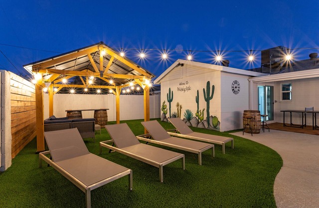 SCOTTSDALE’S 🌵 TOP AIRBNB 🦩WHISKY ISLE 😍