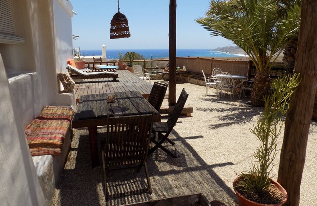 Sea and mountain views. With charm. Cabo de Gata