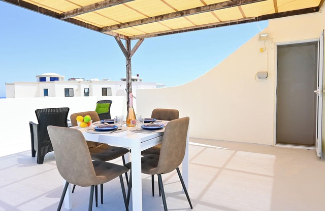 Sea blue horizon Qawra bay 8, Qawra - Saint Paul's Bay, Malta