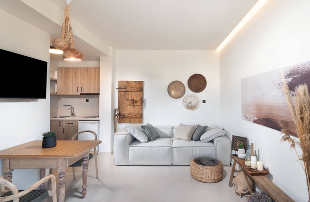 "SEA-SI" LUXURY HOME