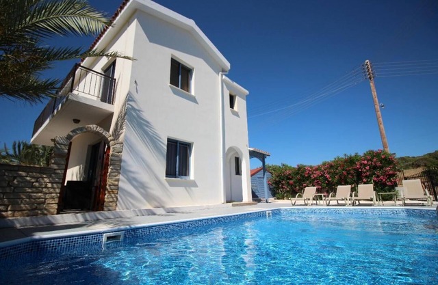 Sea View Villa - 8m Private Pool (Heated Option) and Hot Tub