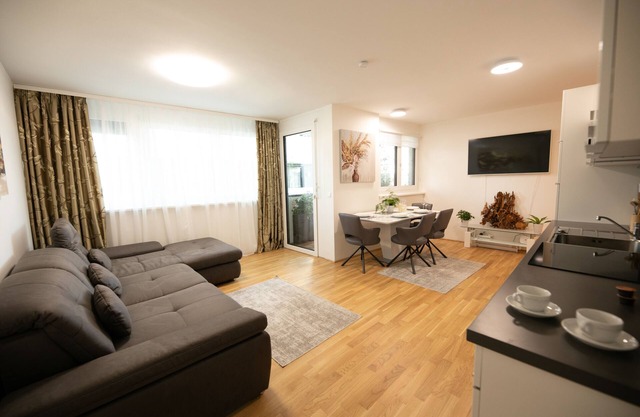 Sea View, 1-5 min from U1 Subway, Old Danube, VIC, ACV, Shoppingmall, DanubePark