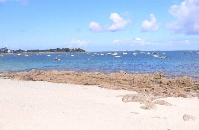 sea ​​view apartment has carantec