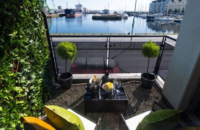 Sea View - Luxury City Center - Best Location