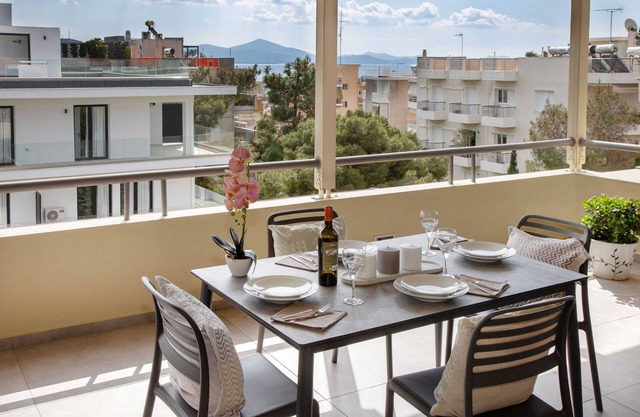 Sea view penthouse in Vari by GHH