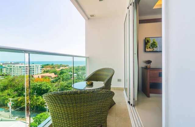 Sea View Studio 804 B