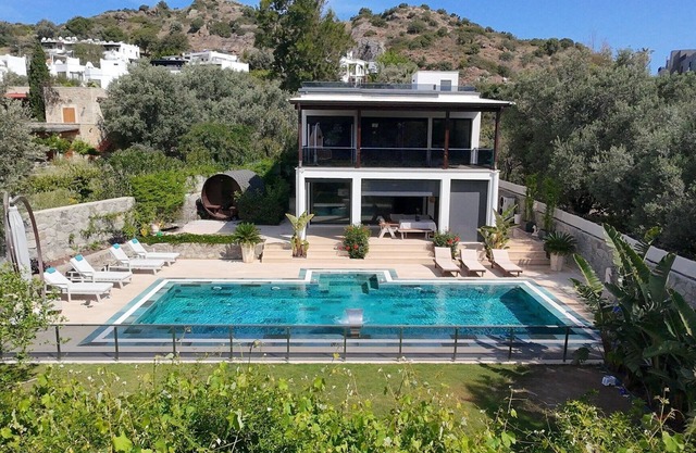 Sea View Villa in most upscale Yalikavak