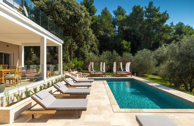 Sea View Villa with Pool in Protected Landscape “Kamenjak”