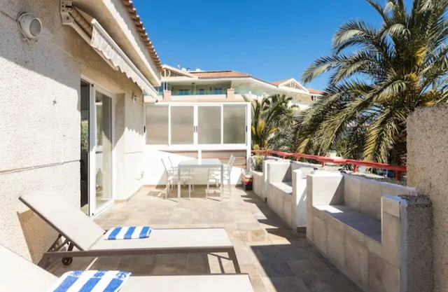 SEA VIEWS, SUNNY TERRACE