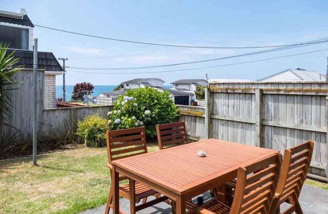 Seabreeze Townhouse in New Plymouth