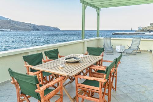 Seafront House in Andros Town by Explore Andros