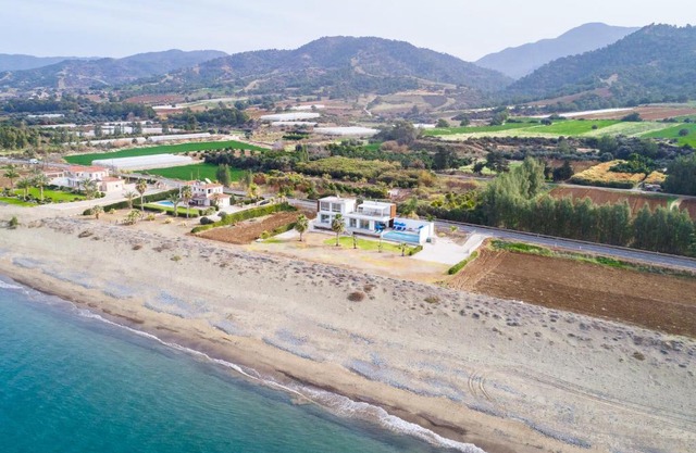 Seafront Villa Sea Gem - Private Beach Area & Infinity Pool