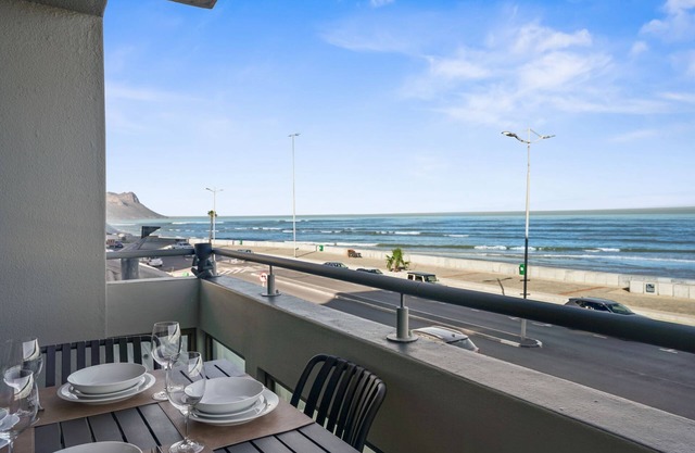 Searenity Tides - Two Bedroom Apartment, Sleeps 4