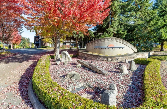 Seaside 2 bdrm end unit townhome