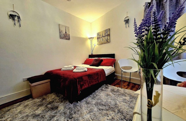 Seaside Bliss Apartment for Style and Comfort