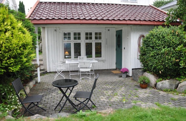 Seaside Comfort with Terrace - Business and Leisure Friendly