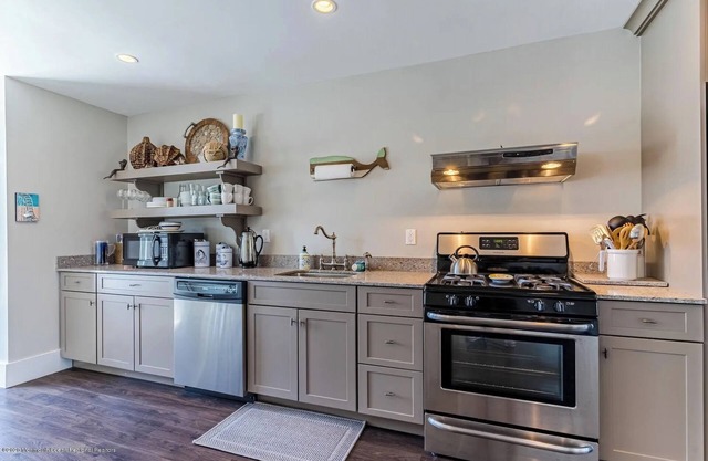Seaside Heights getaway two blocks from the beach!
