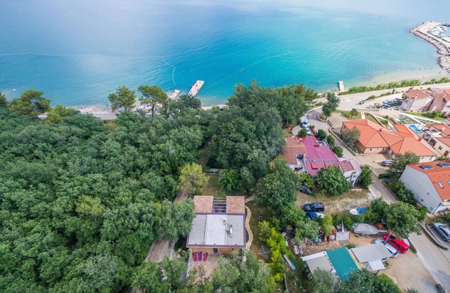 Seaside holiday house Čižići, Krk (K-23987)