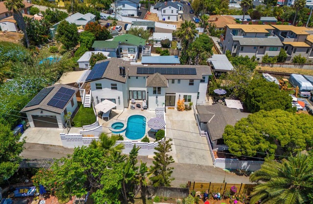 Seaside Splendor: Spacious Coastal Home with Pool