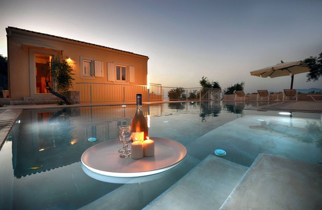 Seaside villa Dinos: mediterranean gardens, private sea access