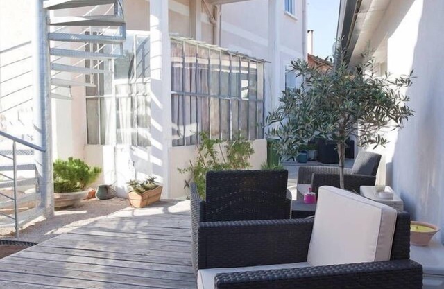 SEASONAL RENTAL STUDIO 20 M2 MONTPELLIER BEACHES ON THE ROAD