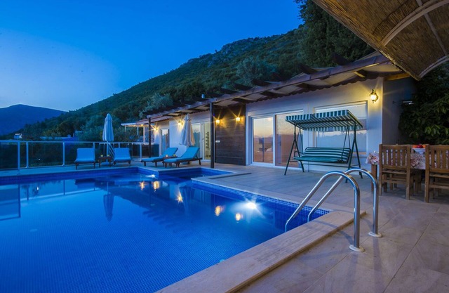 Secluded Charming Villa Donat Duo for Four Guests, Great Views & Private Pool