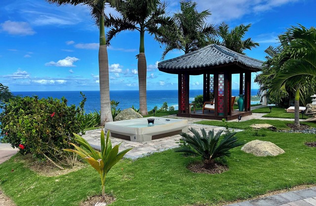 Secluded mountainside oasis with panoramic views of Salt River Bay, Buck Island