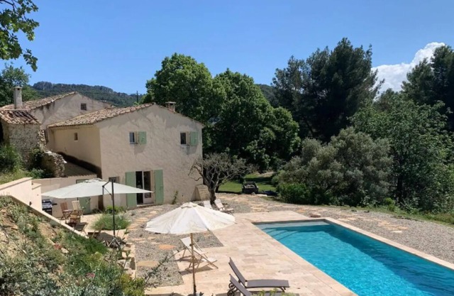 Secluded Provençal home with pool & stunning views