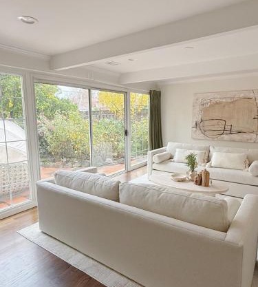 Secret garden home near Stanford