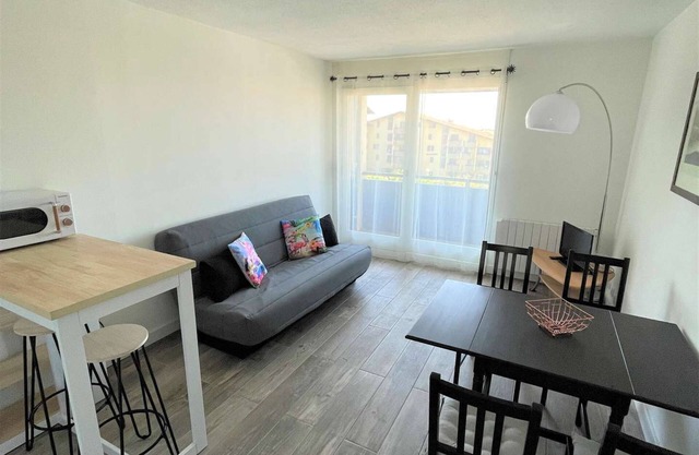 Seignosse Ocean, beautiful apartment with SEA VIEW, close to the beach and town center, 4 people