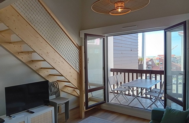 Seignosse: Renovated apartment near beach with air conditioning