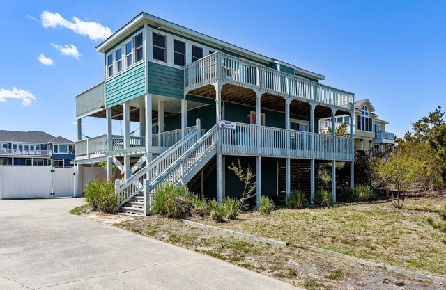 SEMIOCEANFRONT OCEAN VWS! Pool, HotTub, fenced yard for dogs! 25%Off